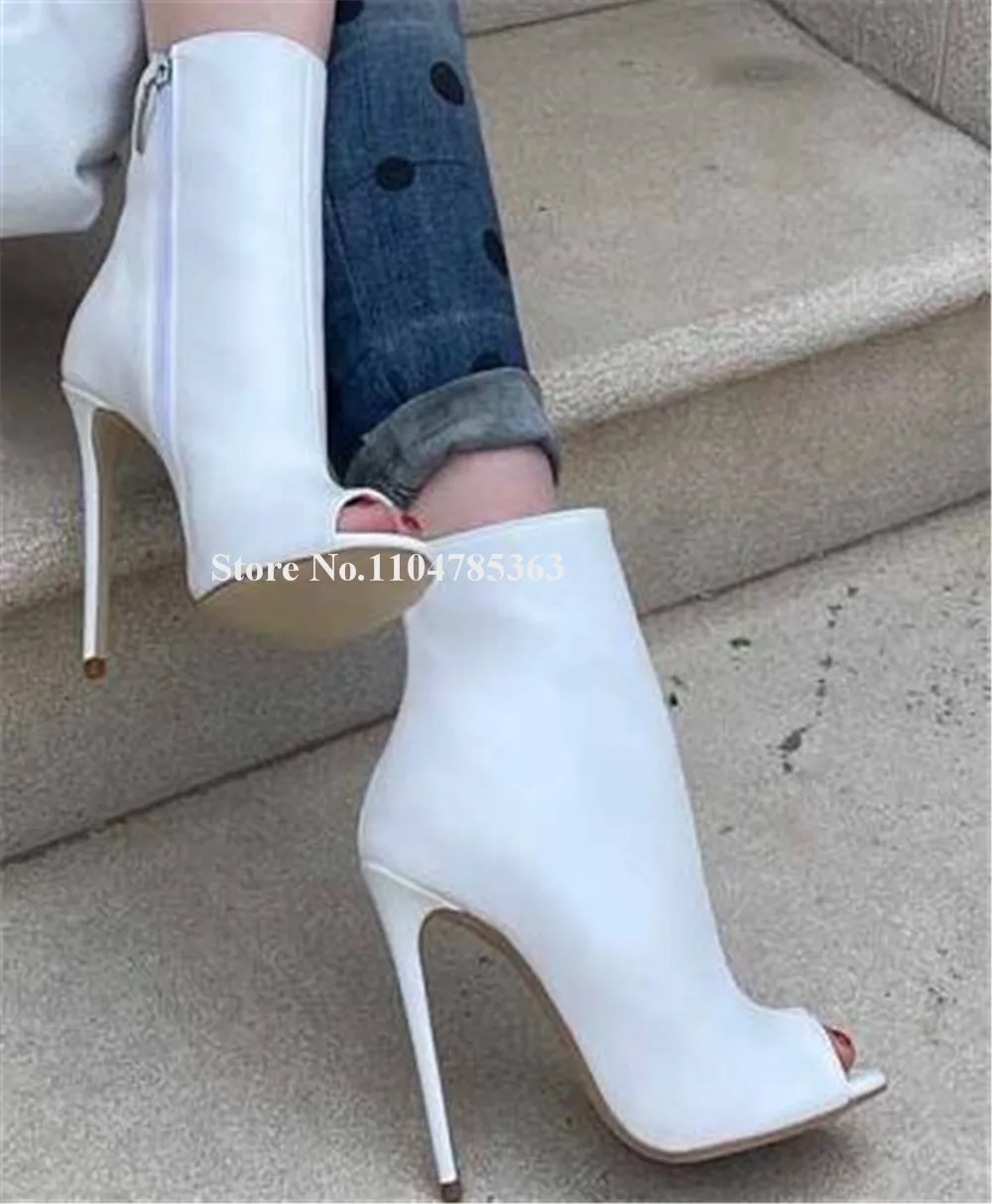 

Классические стильные матовые кожаные короткие ботинки на шпильке с открытым носком, белые матовые ботильоны на тонком каблуке с застежкой-молнией, большие размеры на каблуке