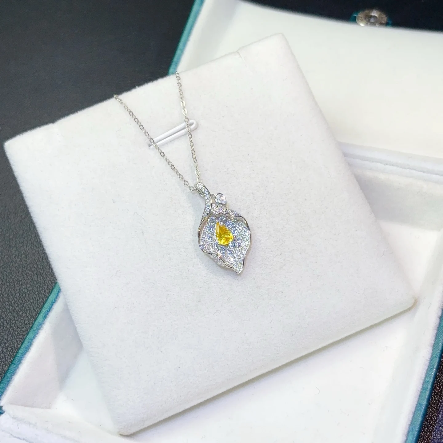 925 Silver Natural Sapphire Pendant 4x6mm Heated Genuine Sapphire Jewelry Silver Leaf Pendant Ideal Birthday Gift for Wife