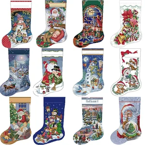 Serie de calcetines navideños Kit de punto cruzado de papel cruzado de dibujos animados NKF 14 16 11ct con recuento blanco conjunto de bordado de bricolaje de bordado de decoración del hogar regalos 6 mejores kits de puntadas de costura de ventas - №2