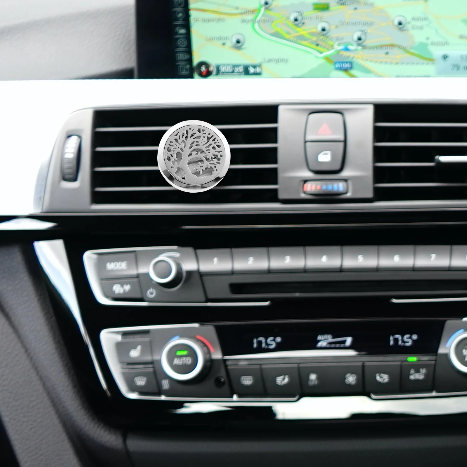 

Hollow Perfume Clip Car Oil Diffuser for Essential Oils Stylish Vent Aroma Diffuser Decorative Interior Auto Accessory