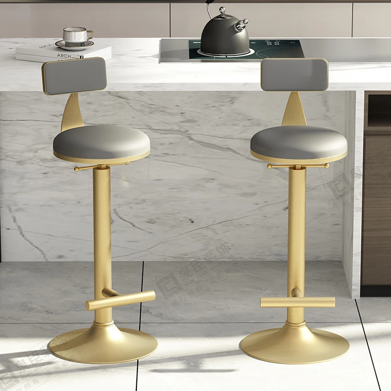 Рисунок 4 - Минималистичный роскошный барный стул