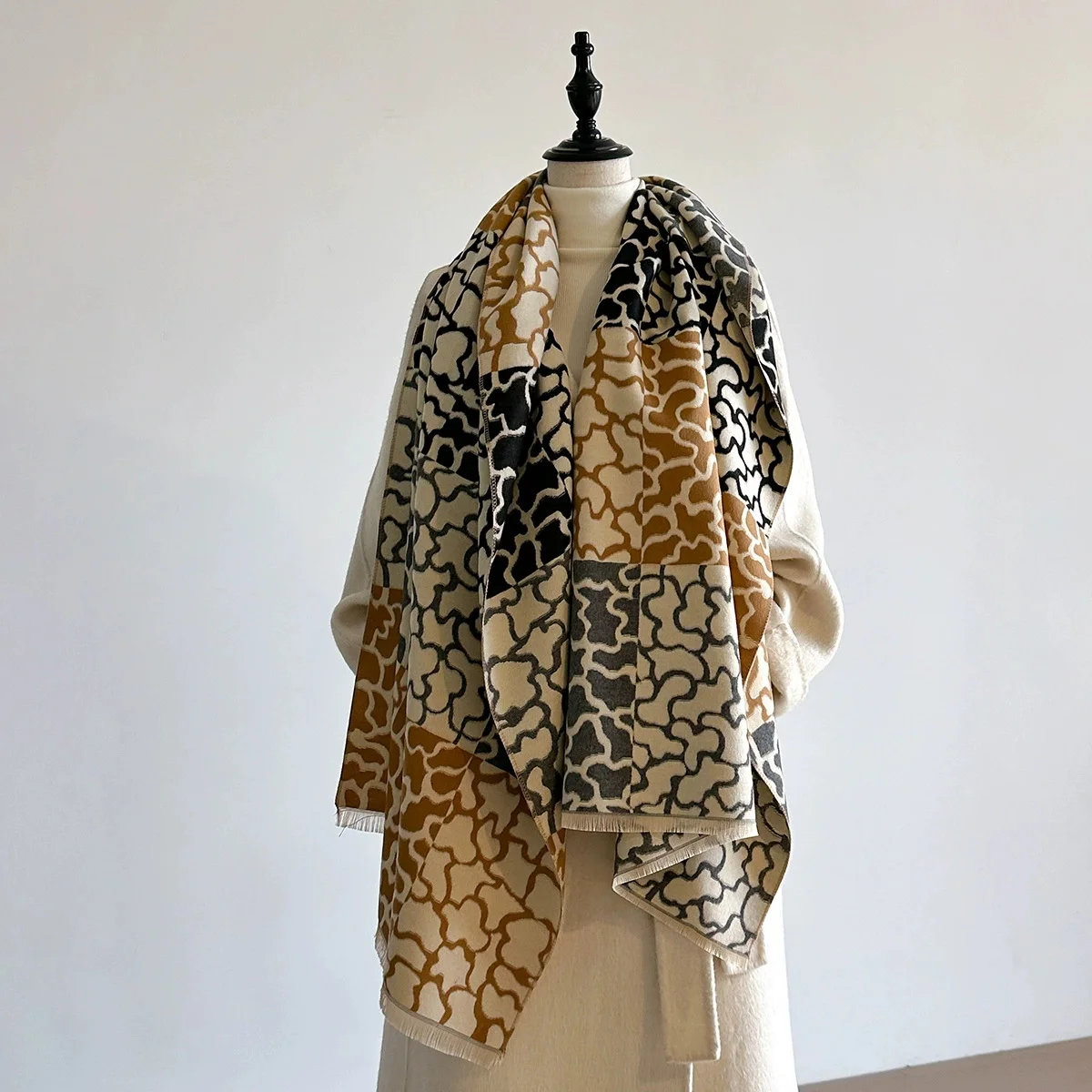 

Winter Travel Faux Cashmere Scarf for Women Thick Warm with Cashew and Leopard Print Fashionable Luxurious Blanket Scarf