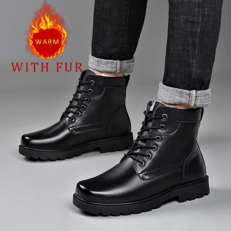 

Теплая осенне-зимняя мужская обувь. Классические черные ботинки для отдыха и офиса для работы или бизнеса. Роскошные черные ботинки для взрослых.