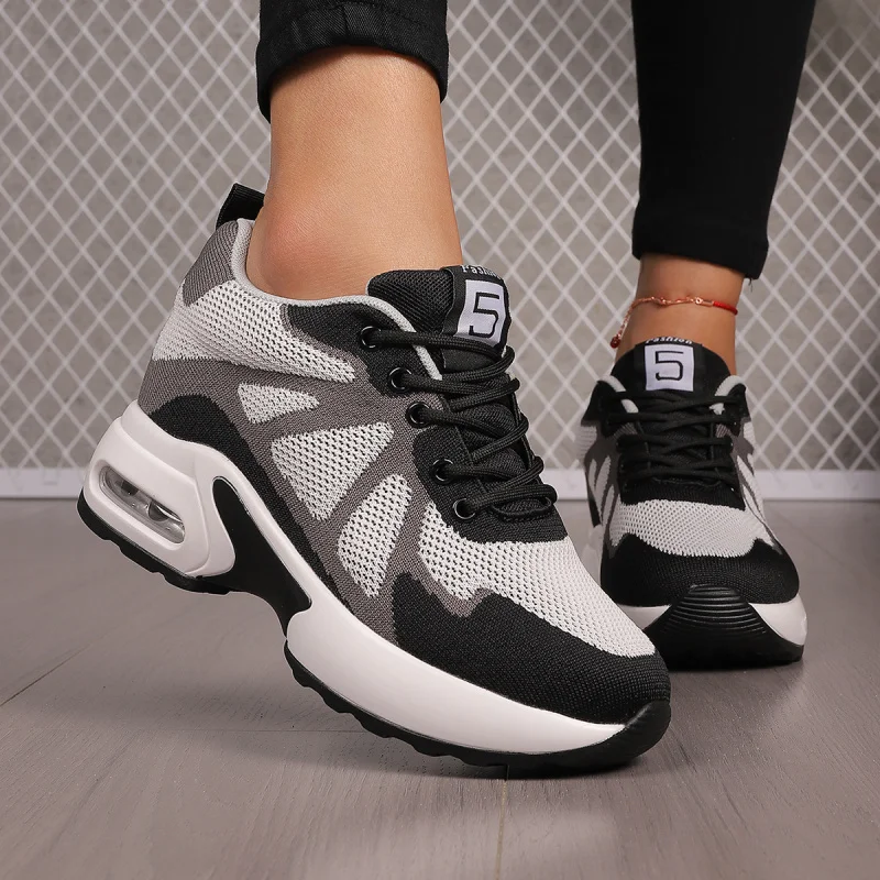 

2026 women's height increasing women's shoes, thick soled mesh breathable sports shoes, fashionable and comfortable casual shoes