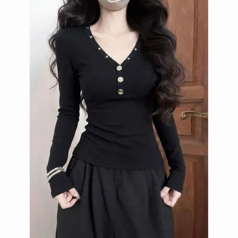 T-shirt à manches longues pour femmes, style épicé, tendance coréenne vintage, coupe ajustée, idéal pour le début de l'automne.