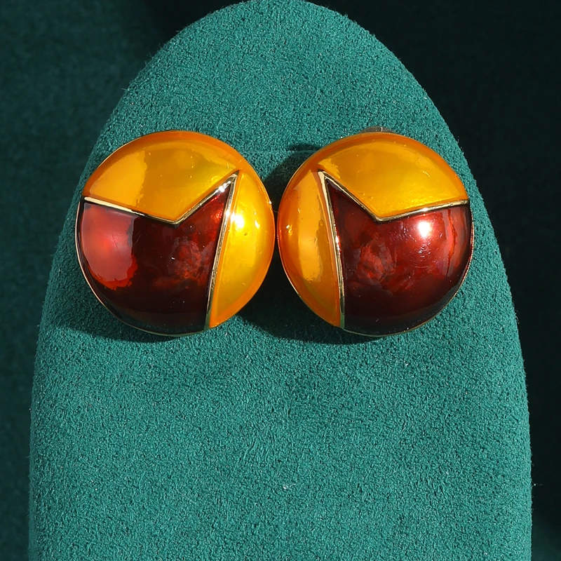 خمر الذهب اللون المينا جولة قرط الاذن المرصع المجوهرات العصرية 2025 جودة عالية فاخرة مصمم الزفاف عيد الميلاد اكسسوارات جديد