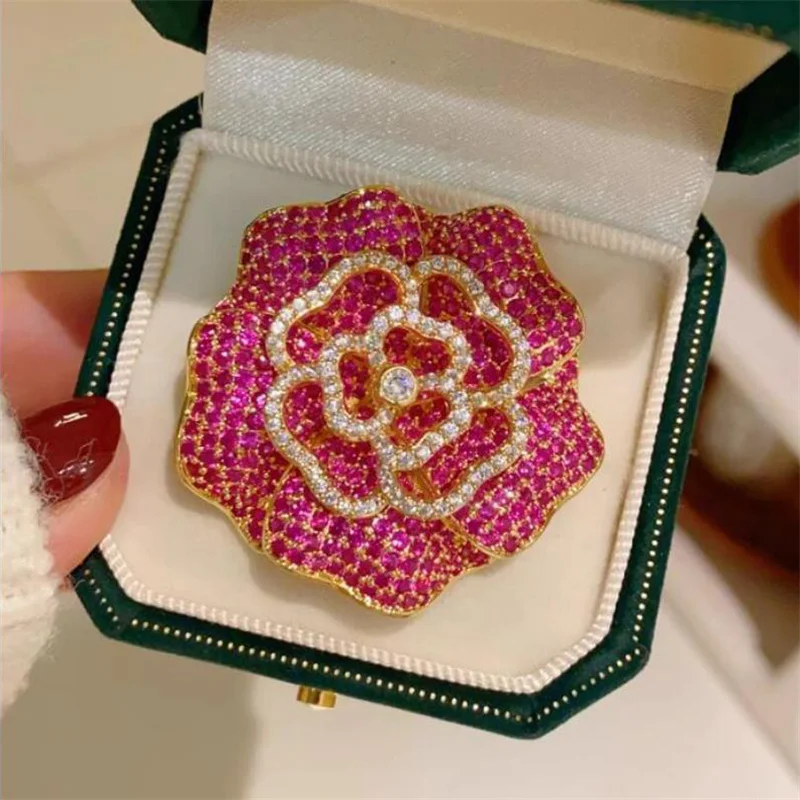 [HS]‘1Pc Retro Micro-inlaid Rhinestone Rose Red Camellia Brooches For Women Clothing Coat Jewelry Accessries Gifts