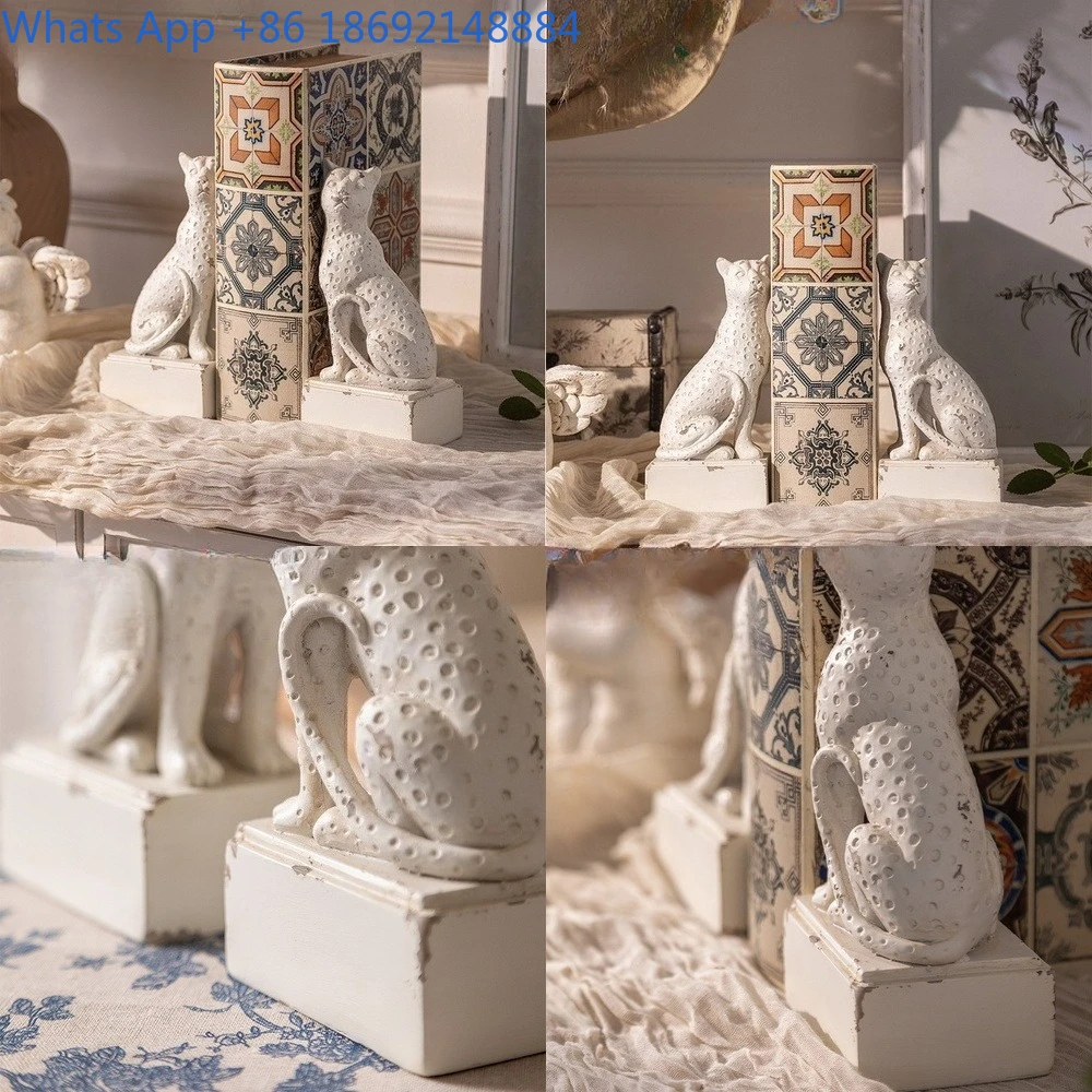 

French Vintage Resin Craft Figurine Library Creative Cat Bookend Desktop Decoration