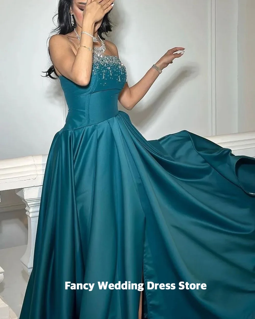 Fancy Green Beading Strapless Satin Evening Party Dress A-LINE High Quality Slim Backless Saudi Arabia customized