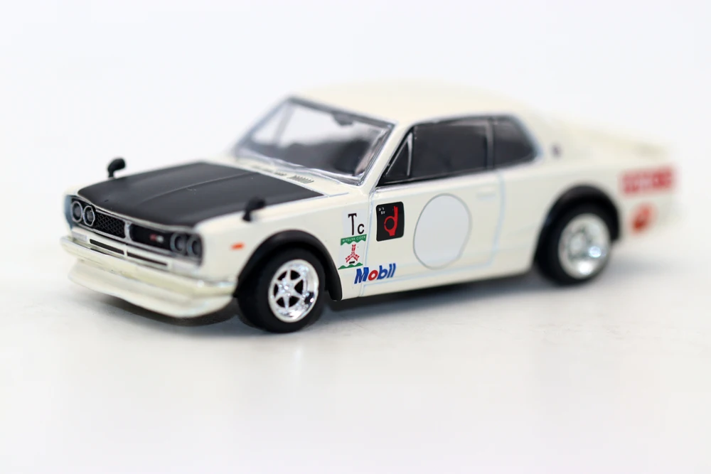 

New TW 1:64 Skyline HT 2000GT-R Racing Car Toys Diecast Simulation Model for Collection Gif