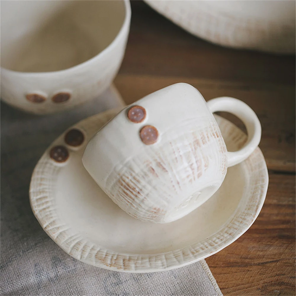 

White Simple Creative Tableware Cute Button Printing Embossed Mug Plate Kitchen Supplies Coffee Cup Saucer Plates Dinner Sets