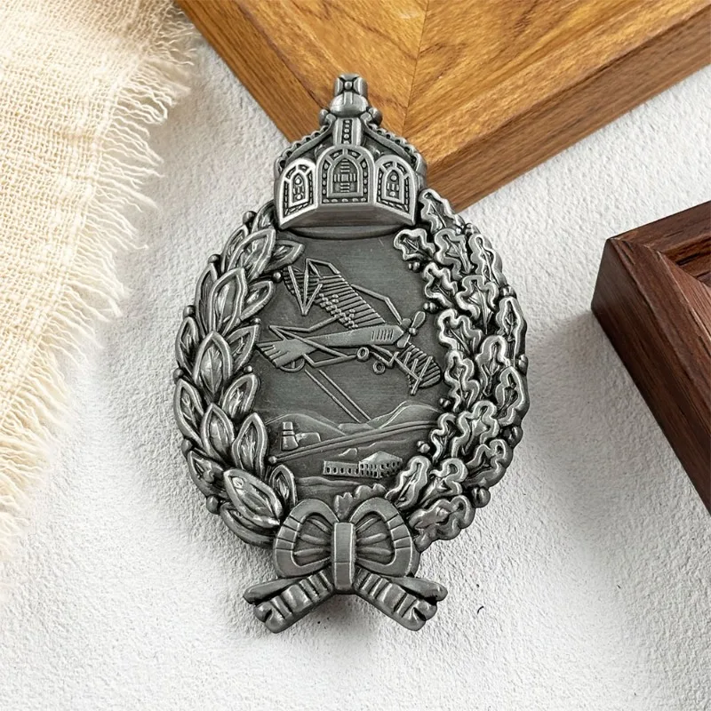 

German Army Pilot's Badge Vintage Vintage Metal Medal, Replica