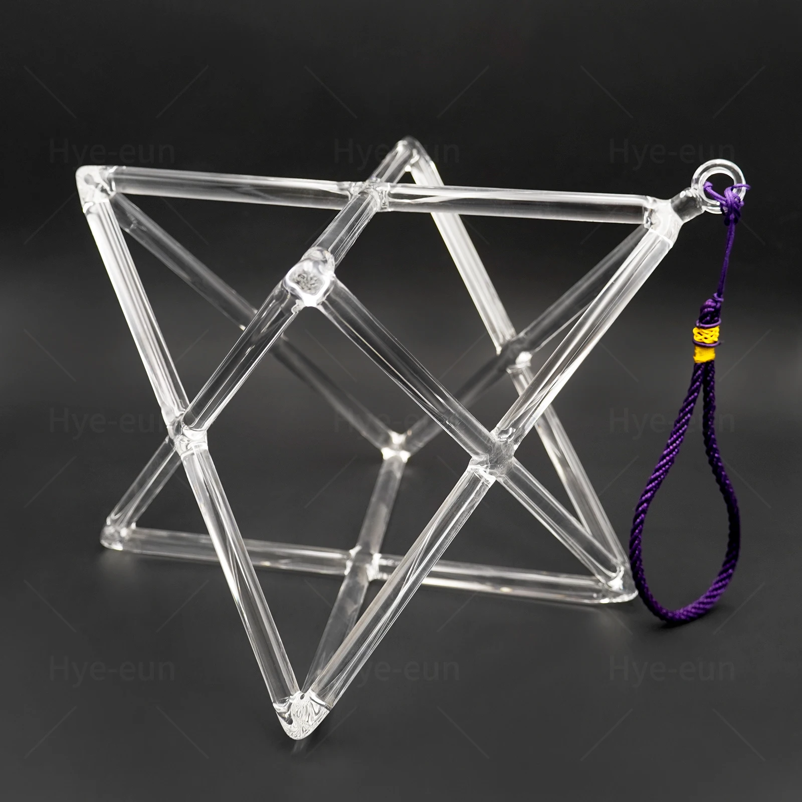 

Hye-eun 8 inch Clear Merkaba Crystal Singing Pyramid for Sound Healing with Bag