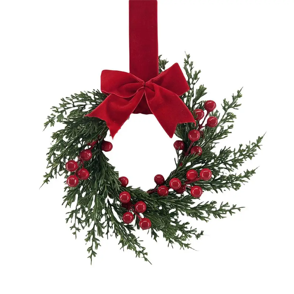 Künstlicher Weihnachtskranz, 25,4 cm, Wintergrüner Kranz, Haustür, Urlaub, Veranda, Wanddekoration mit roten Beeren und Samtschleife – Detail 1