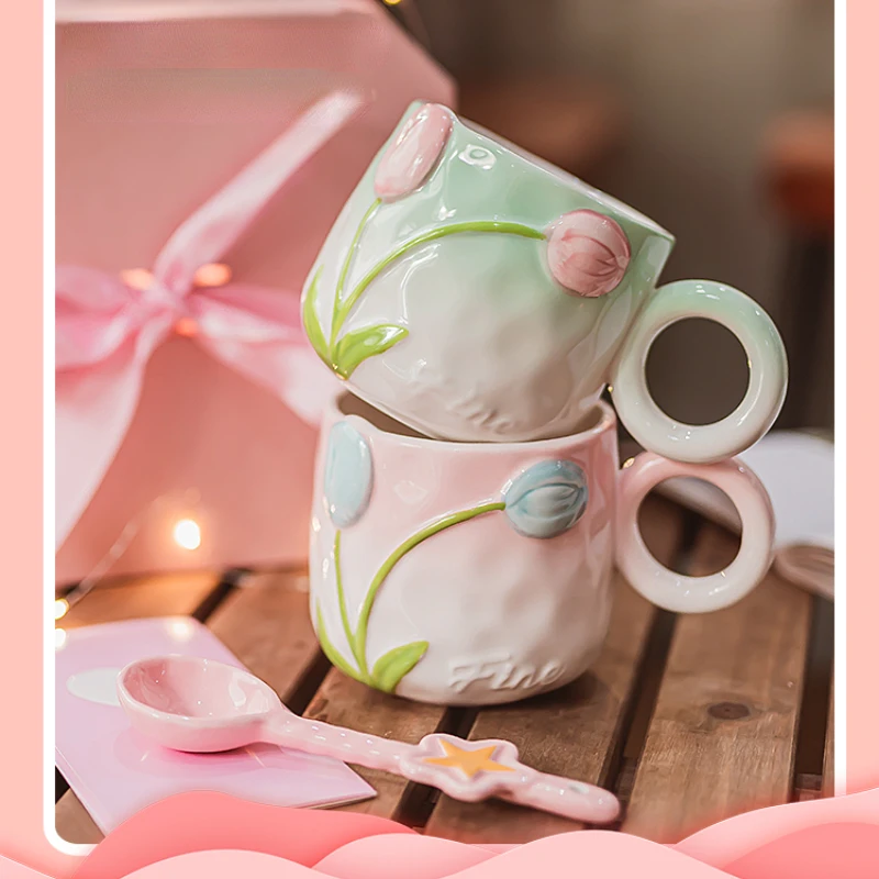 

Creative Hand-painted Tulip Ceramic Water Cup Can Be Put into Microwave Oven Coffee Cup Afternoon Tea Mug Exquisite Birthday Gif