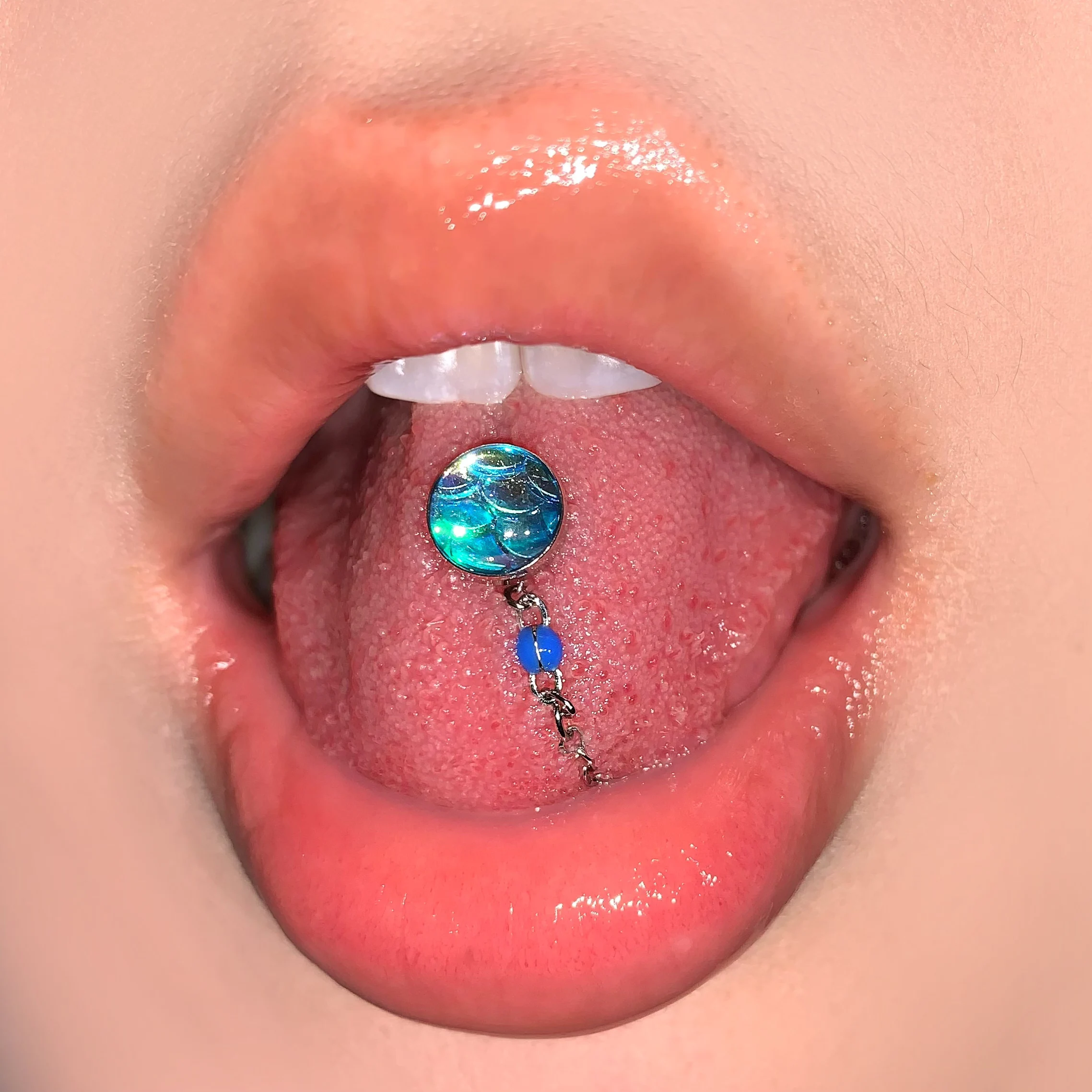 piercings-de-lingua-em-liga-de-titanio-com-design-de-espinha-de-peixe-e-brilho-resistentes-a-Alcool-para-carpa-de-Agua-doce
