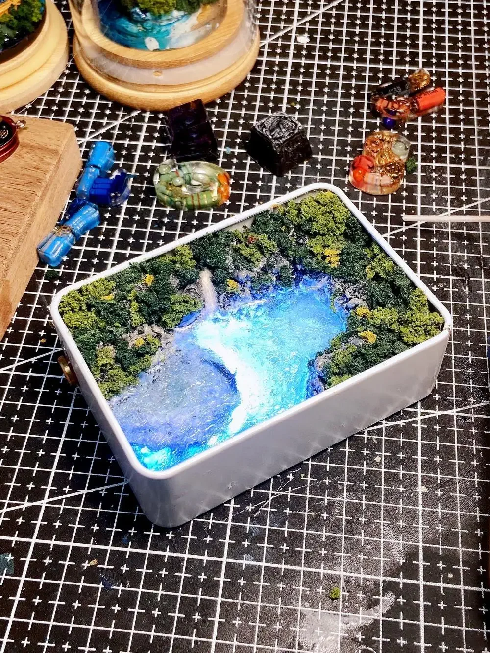 Azure Strait Handmade Miniature Landscape Iron Box Model Figure Night Light Diffuser Ornament Gift