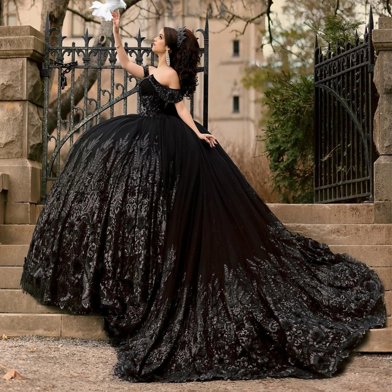 

Black Sparkly Princess Off Shoulder Quinceanera Dresses Sweetheart Lace Applique Flower Sweet 16 Ball Gown Vestidos De 15 Años