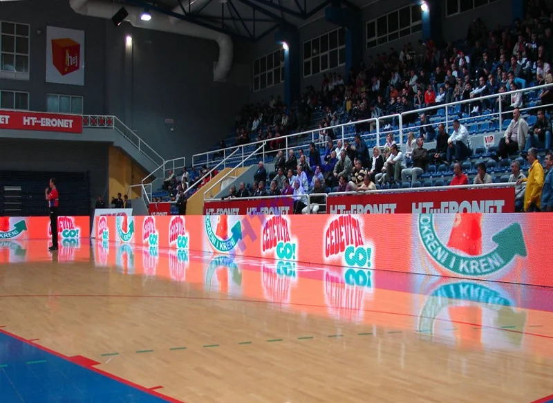 شاشات LED ممتازة للرياضات الخارجية/الداخلية P6-P10 عالية السطوع مقاومة للماء للمنافسة الحية والمناسبات