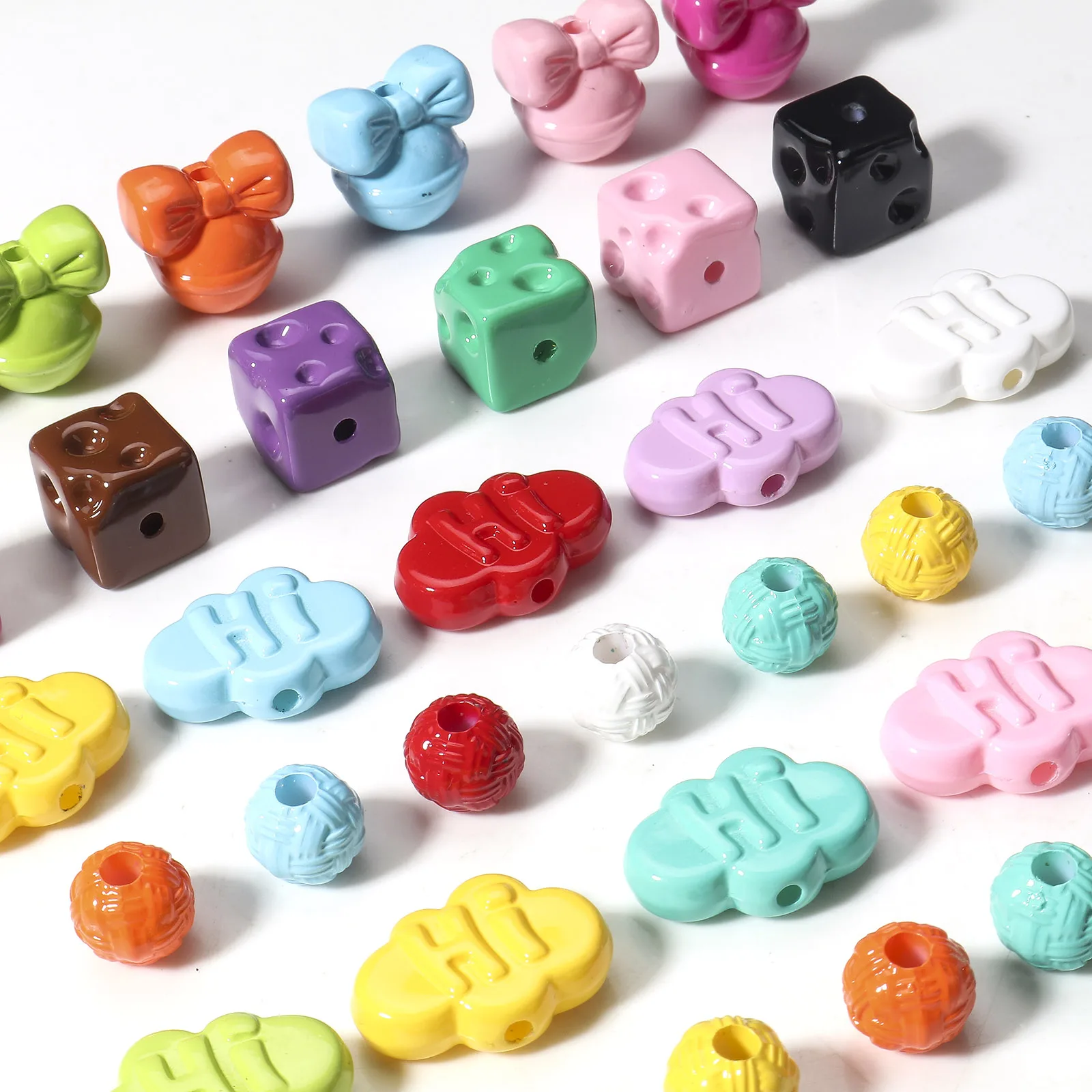 10pcs Acrylic Beads Diy Charm Jewelry Making Random Mixed Color Christmas Cloud Painted Baked Acrylic Beads Girl Children Gifts