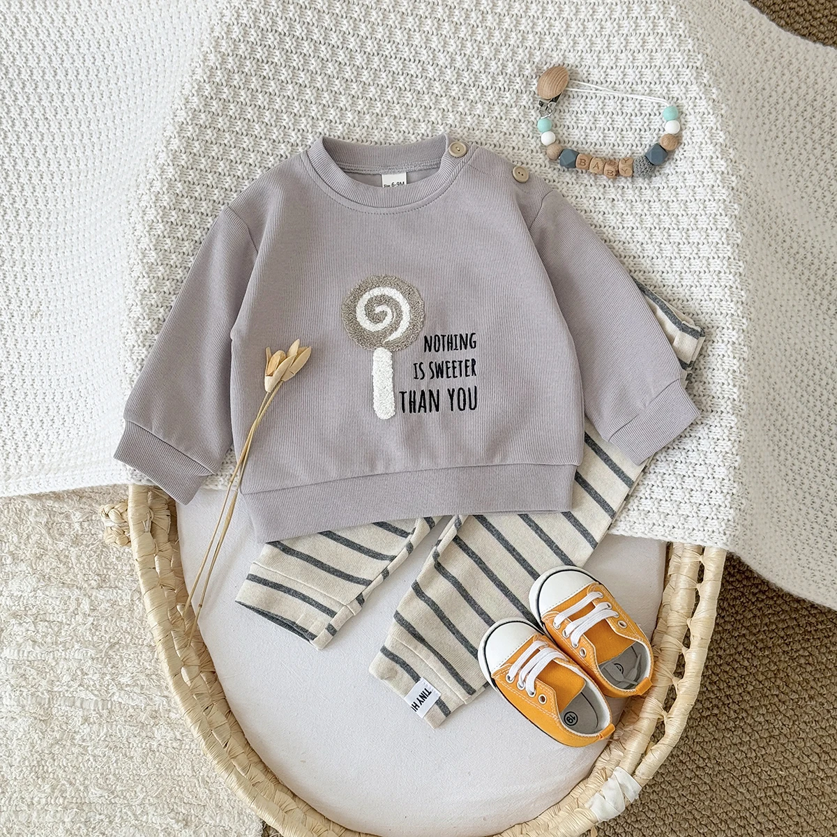 

2Pcs/set Infant Baby Long Sleeves Pullover Cute Lollipop Towel Embroidery Top+ Pants Toddler Baby Boys Girls Clothing Sweatshirt