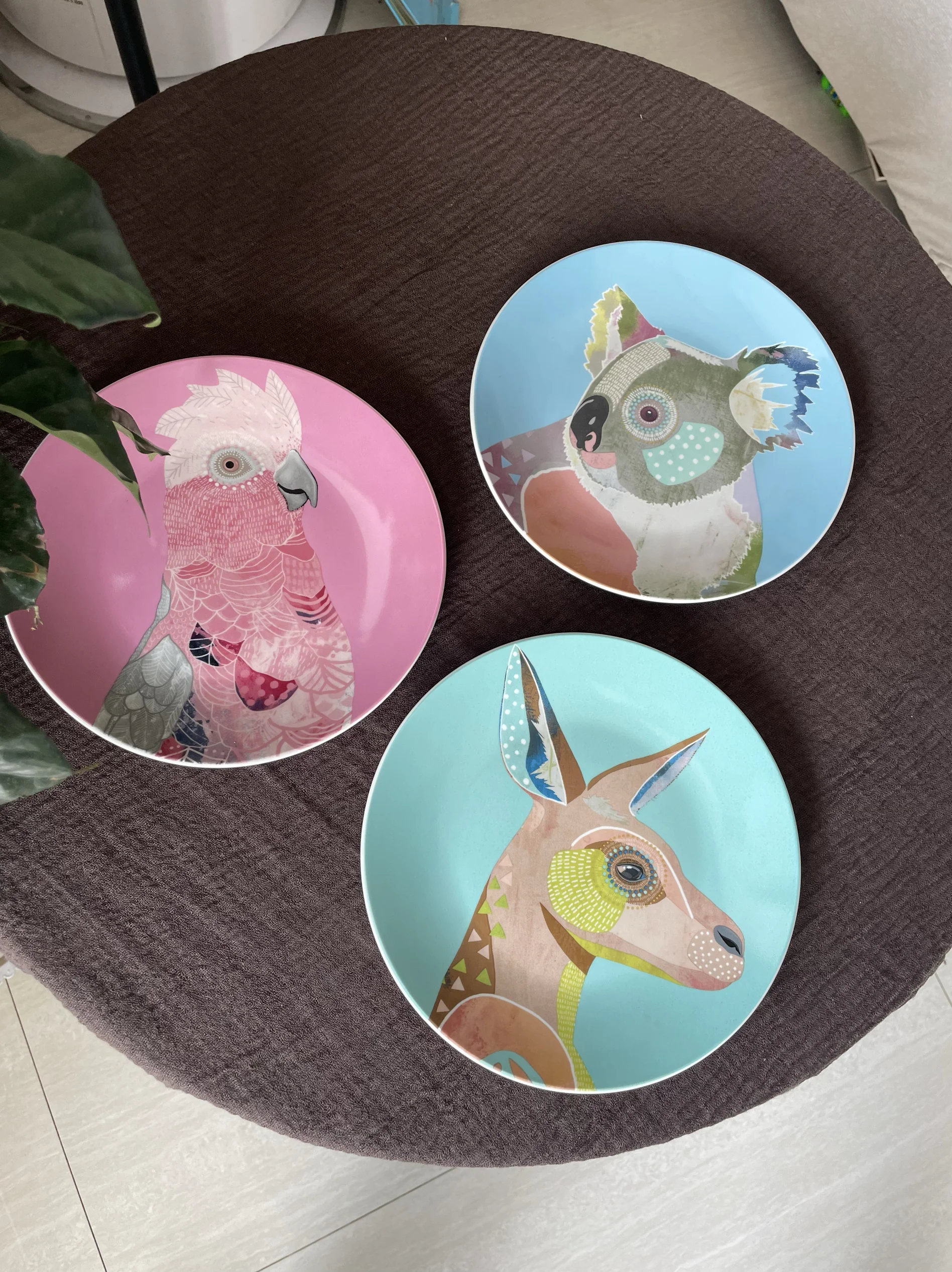 Retro Art Ceramic Dinner Plate Classic American Style Animal Motif Kitchen Diningware Cute Koala African Animal Design