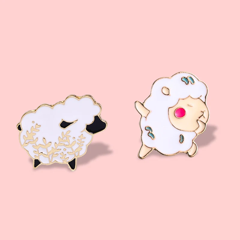 Lovely Cartoon Sheep Enamel Pin Cute Funny Animal Black Goat Brooches for Kids Girls Custom Bag Lapel Pins Fashion Jewelry Gifts