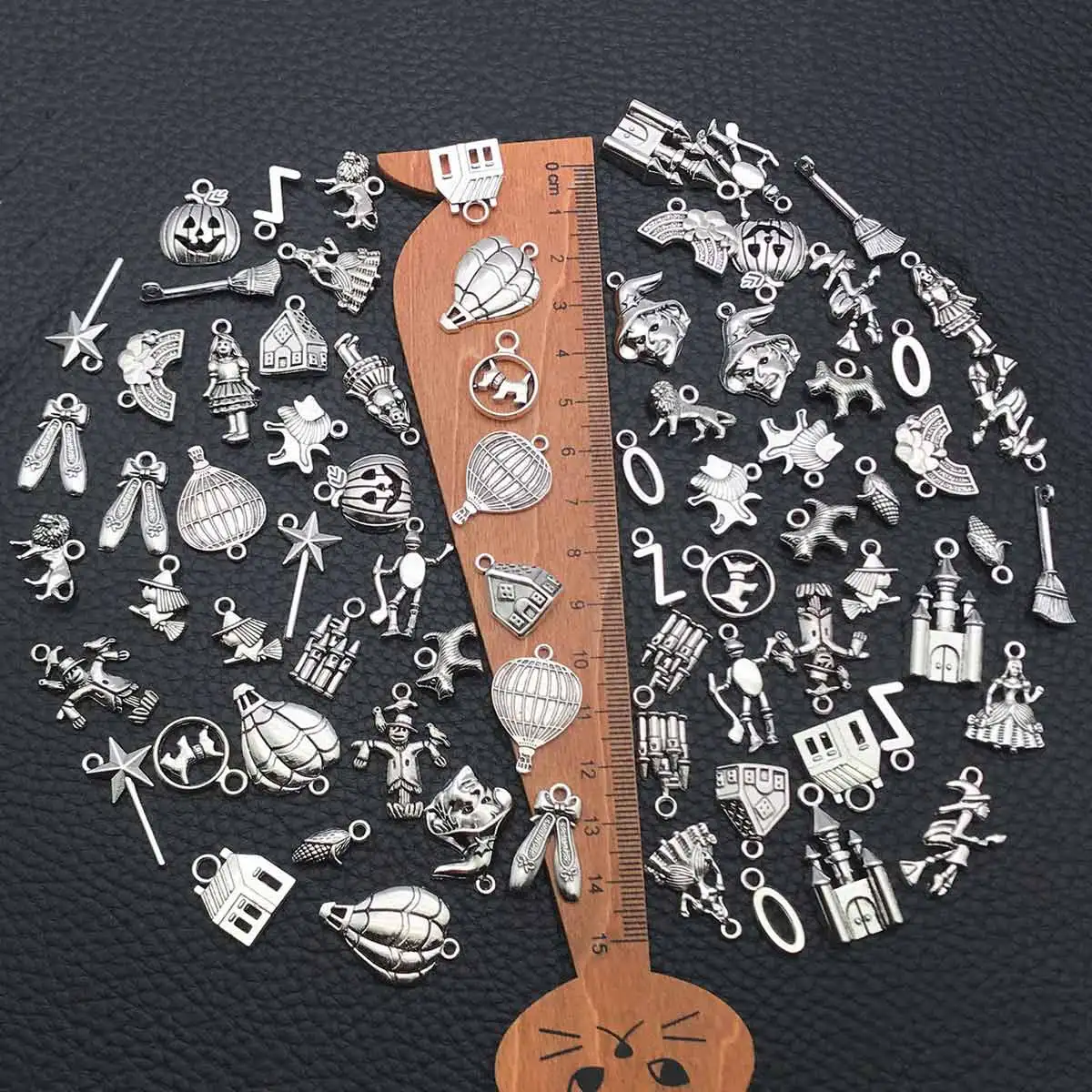 150Pcs Mixed Silver Tone Dog Wizard Broom Pumpkin Halloween Metal Pendants For Earrings Bracelets DIY
