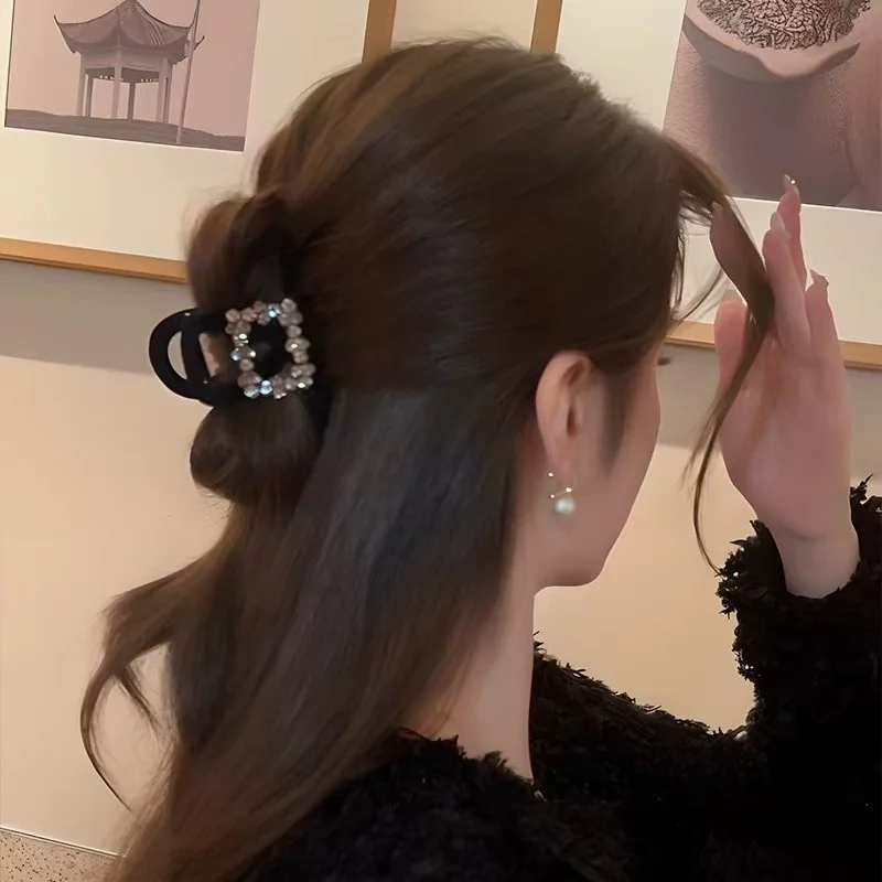 Black Flocking Rhinestone Hair Clip for Women Elegant High Ponytail Shark Clip Fashion Girls Hair Clamp