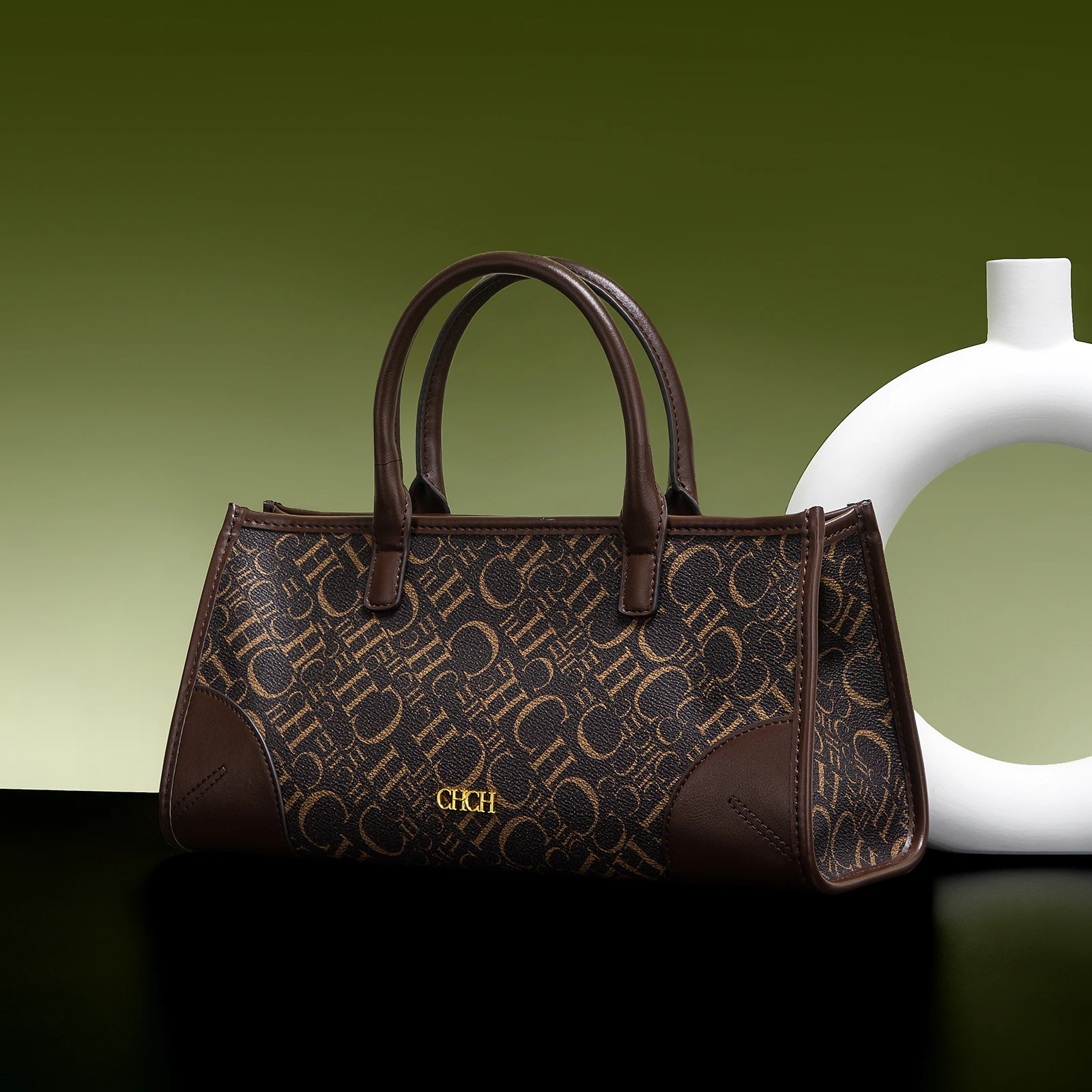 

Fashionable Classic Letter Retro Women's New Handbag Large Capacity Business Shopping Commuter Handbag