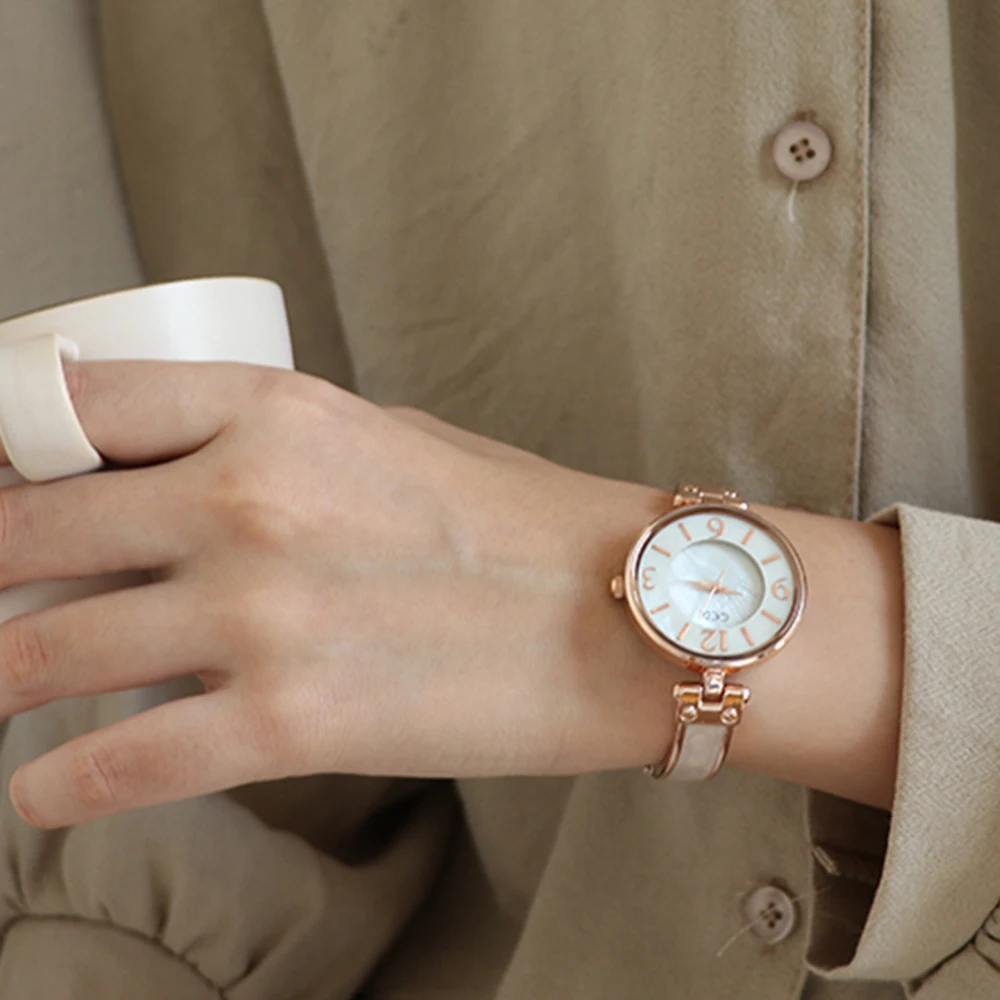 Fashion Temperament Simplicity  Steel Band Watch For women's girl Student Chain watch strap watch Women's accessories