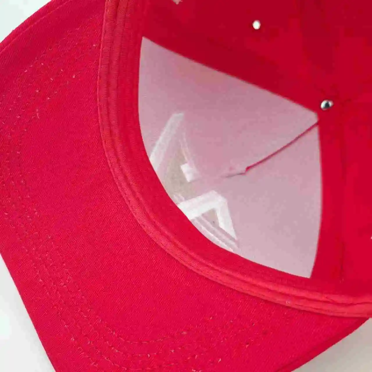 Charlie Kirk Hut, Goldstickerei, USA 47, Baseballkappe für Männer und Frauen, republikanische Geschenkhüte, weiß – Detail 18
