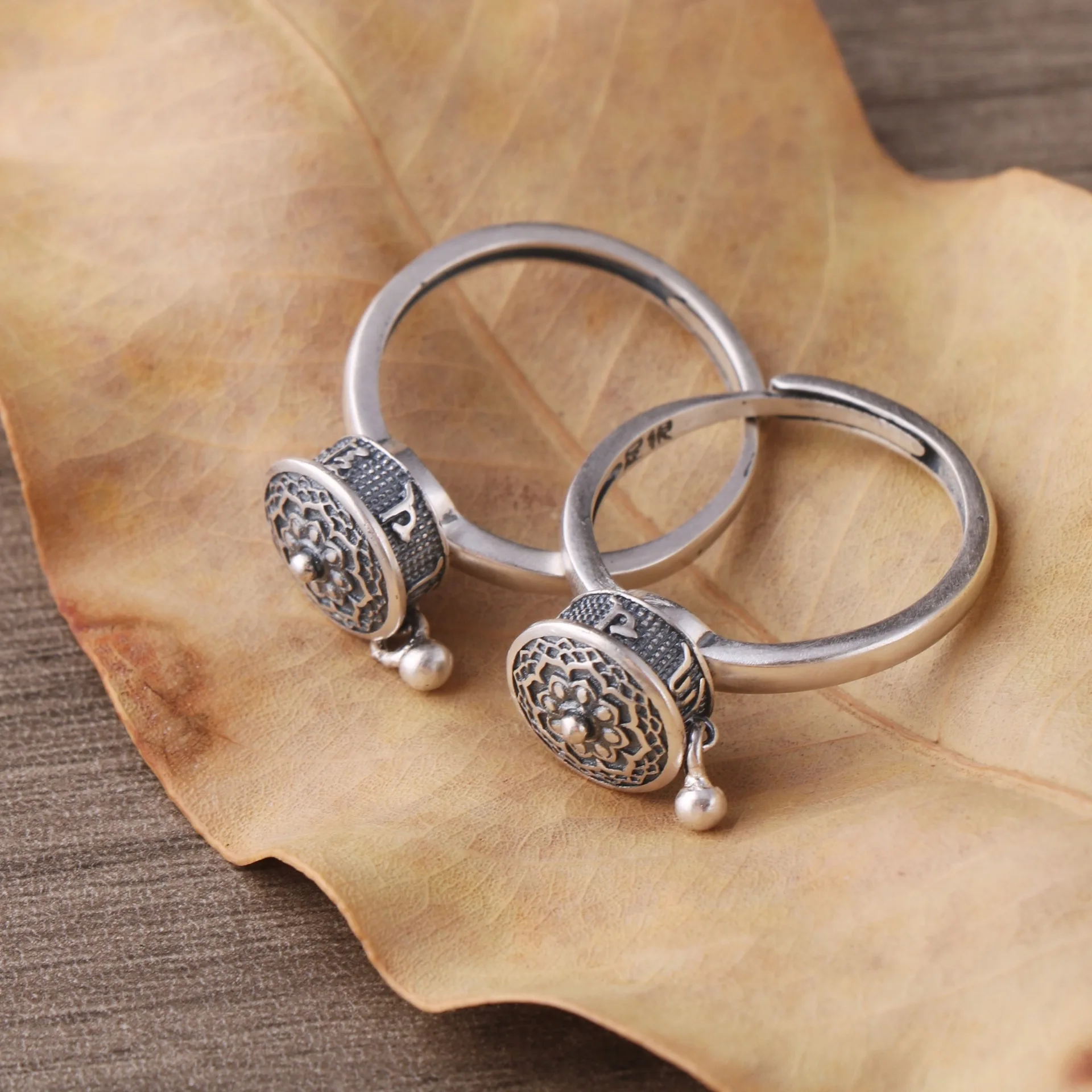 Pure silver 99 revolving cylinder sterling silver ring  rotated Tibetan six-character mantra  antique ring lotus ring