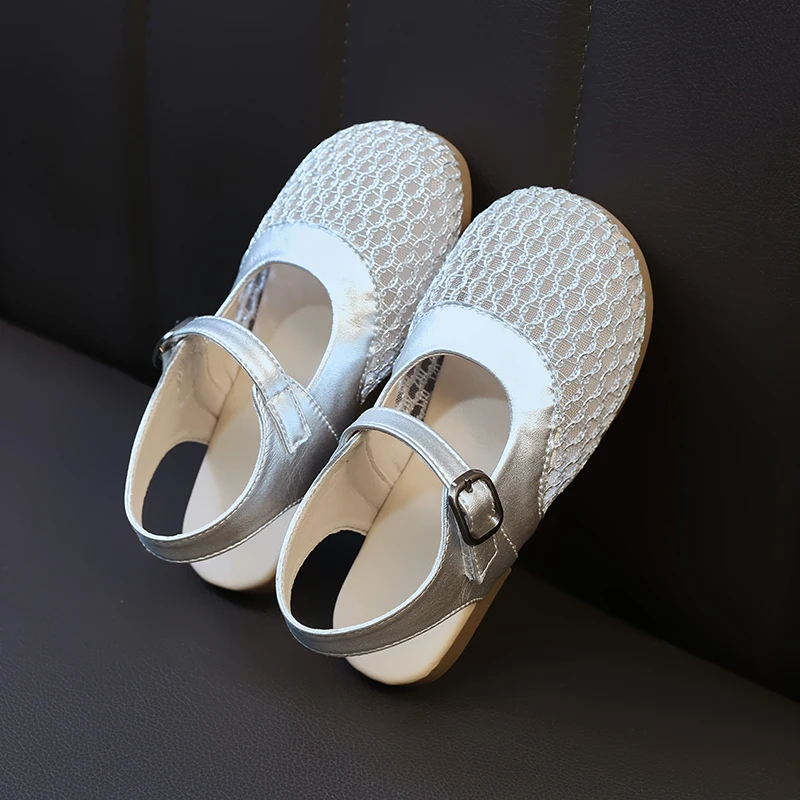 

Детская повседневная обувь, низкие туфли, весенние туфли из сетки для девочек, нескользящие, дышащие, с мягкой подошвой, серебристые туфли, размеры 23-36.