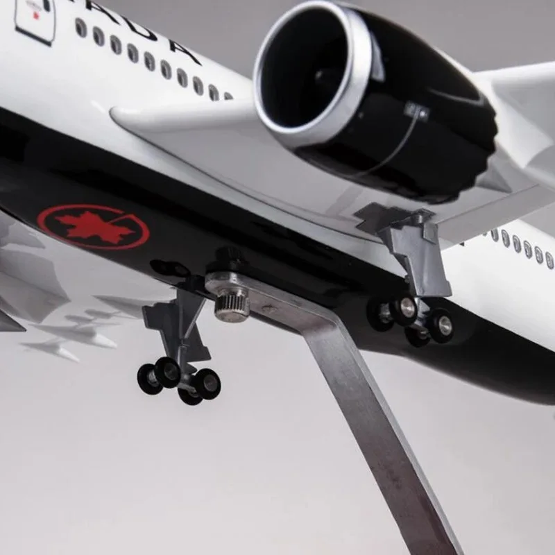 Scale 1/130 Resin Aircraft Model B787 Air Canada 43cm Toys Airplane Diecast With Wheels LED Lights Aviation Collectible Gifts