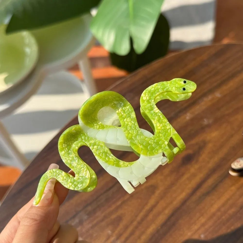 

Exquisite Vintage Snake Hair Claw Elegant Acetic Acid Snake Hair Clip Non-slip Jewelry Acetate Crab Clip Hair Styling Accessory