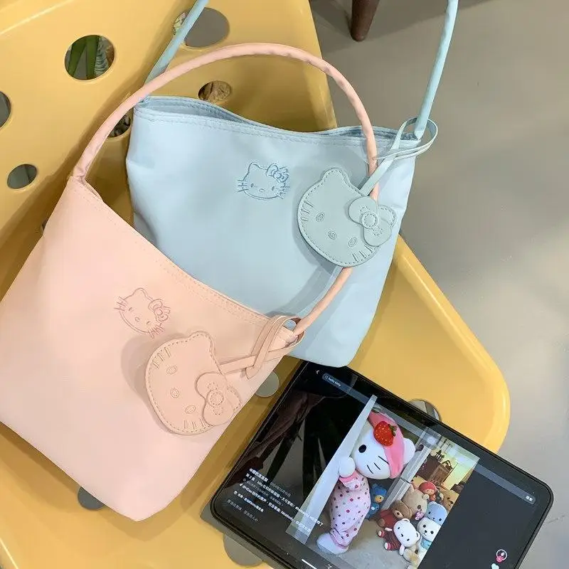 

Miniso New Bag Kawaii Hellokitty Simple Multi Color Handheld Storage Shoulder Bag Fashion Girl Outing Commuting Makeup Bag