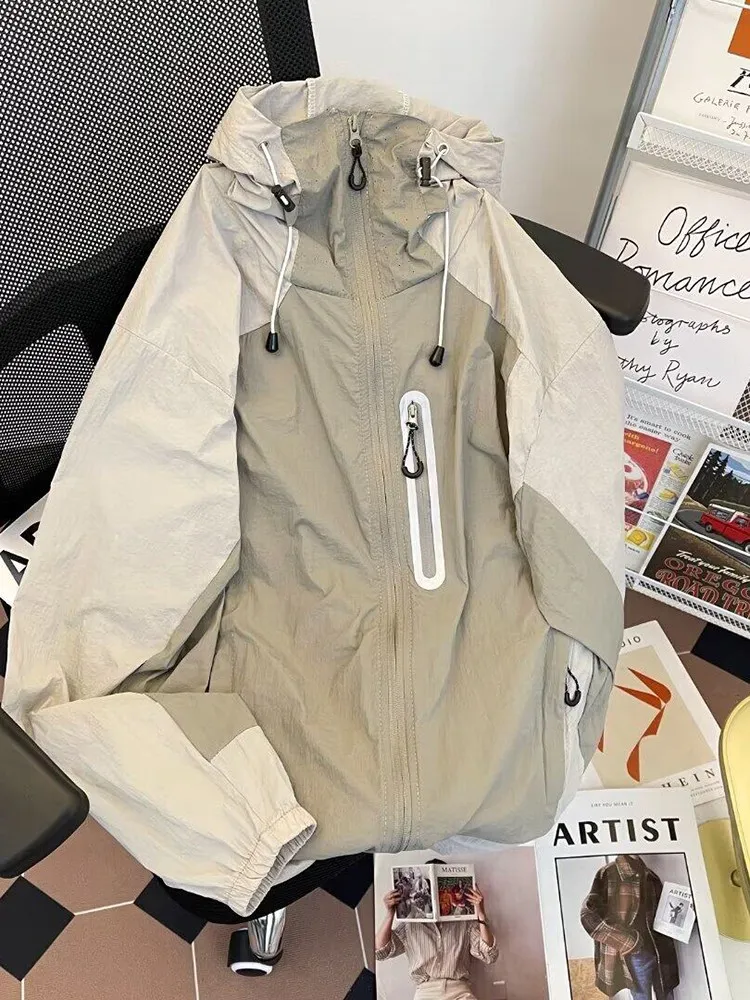 

American Sle Splice Color Ice Silk Men's Lightweight Qui Dry UV Protection Clothing Sports Jaet with Hood Polyester Fabric