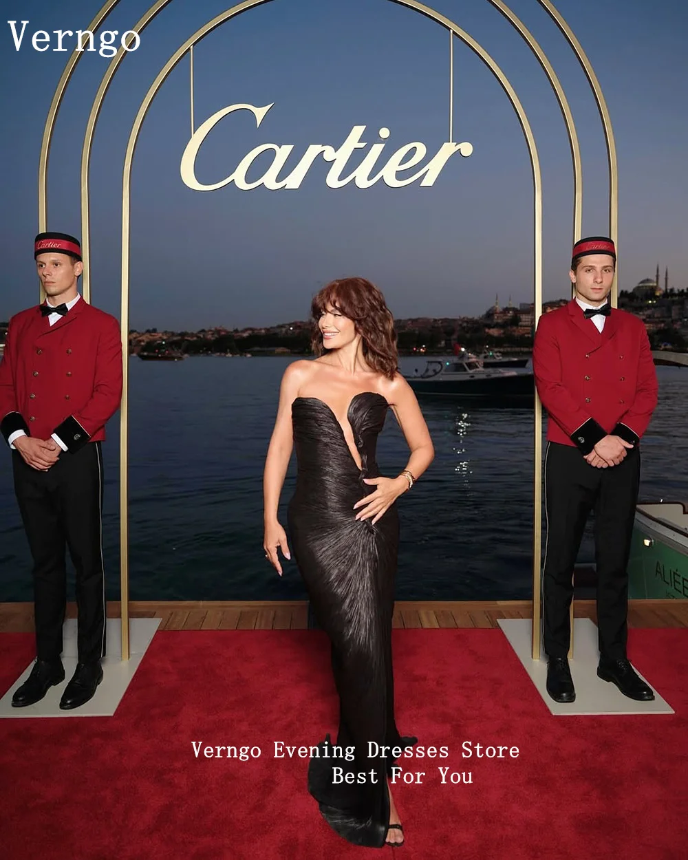 Verngo ブラックシフォンイブニングドレス恋人セクシーなサイドスリットマーメイドフォーマルオケージョンドレスエレガントなウエディングドレスカスタマイズ