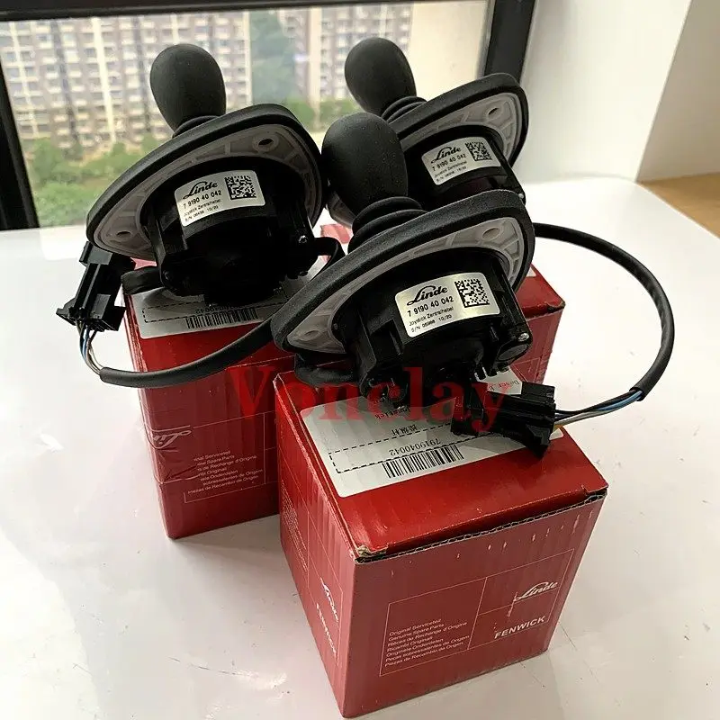 

Для 7919040042 0041. Подходит для оригинальной рукоятки джойстика управления электрическим погрузчиком 7919040095.