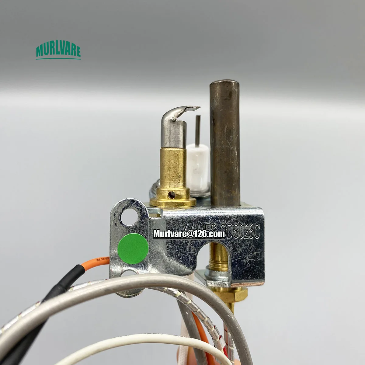 

Детали газового водонагревателя LPG NG 9007876 Термопара 100112330 Направляющая в сборе для водонагревателя Whirlpool A.O.SMIh 300 Series 301.