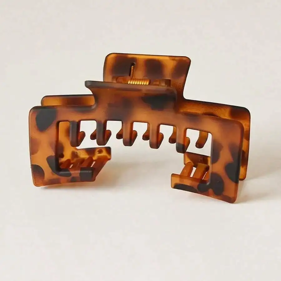 

4pcs 10.5cm Large Tortoiseshell Hair Claws For Women Lightweight Plastic Adjustable Hair Clips Fashion Minimalist Accessory
