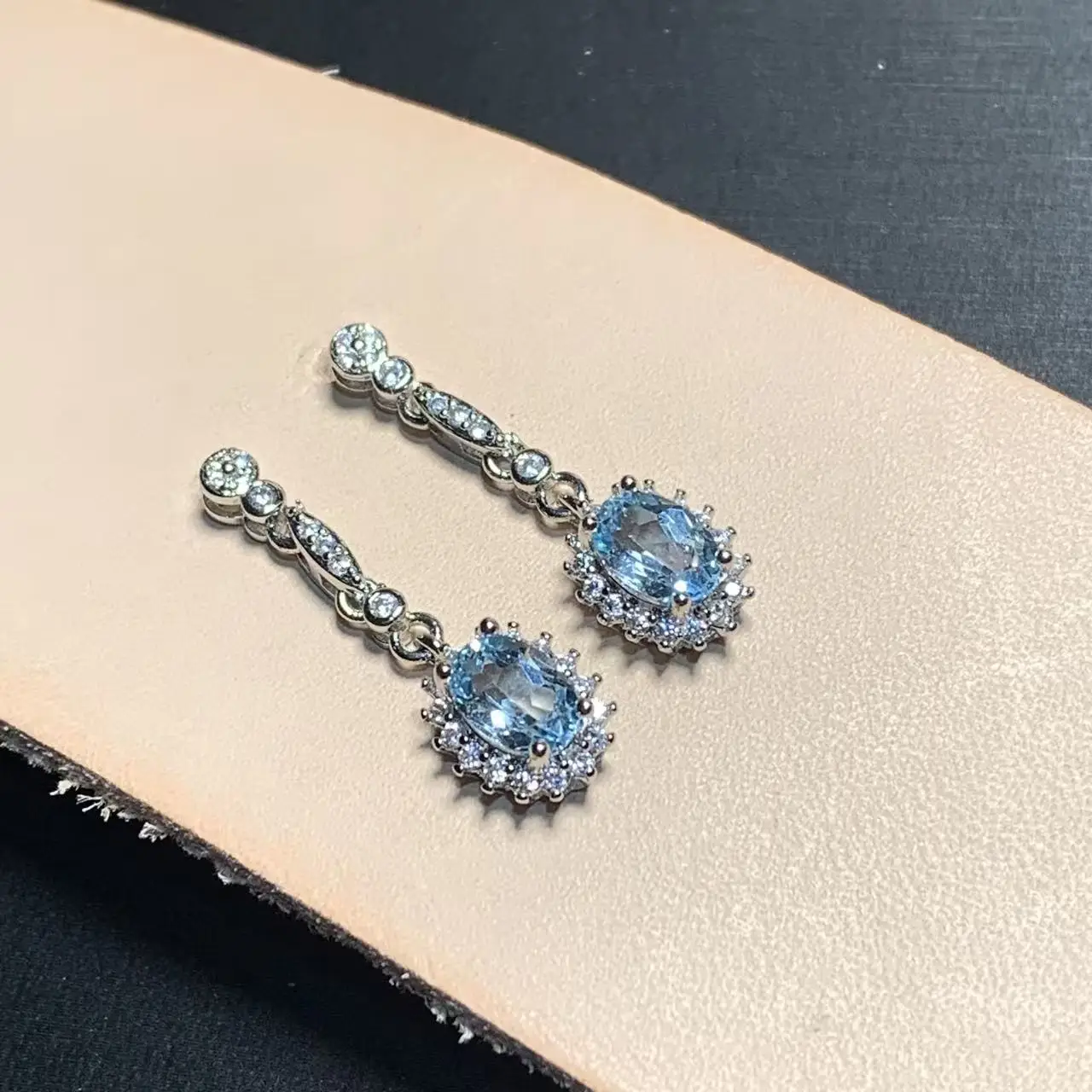 Natural Blue Topaz Stud Earrings For Women 925 Sterling Silver Jewelry Gift Simple Peridot Jewelry
