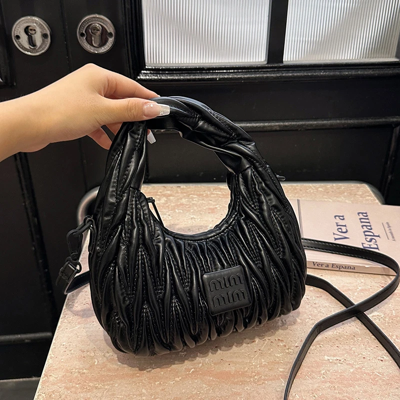 

Women Luxury High End Leather Fashion Tote Bag Elegant Designer Shoulder Handbag For City Fashion Lifestyle