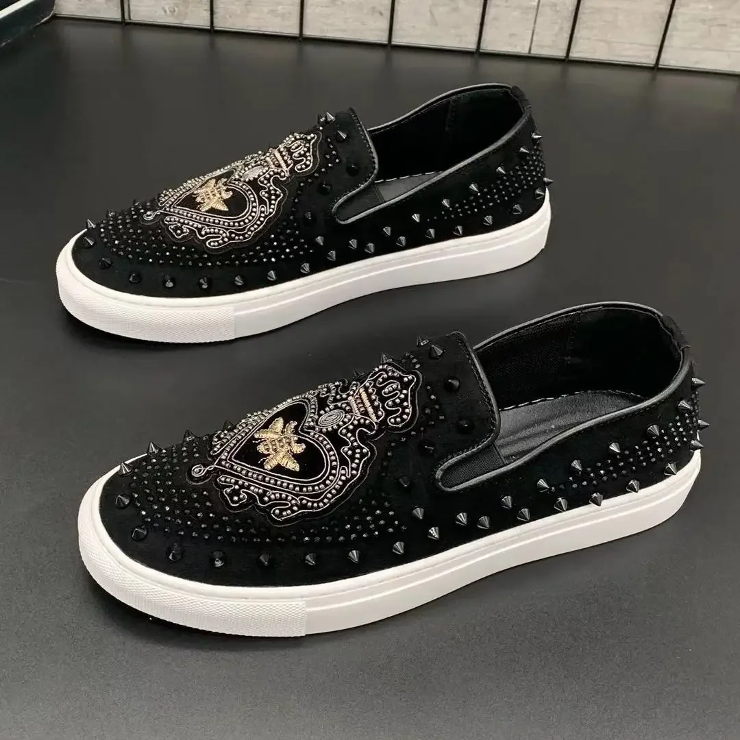 2024 New Shoes for Men Leather Casual Shoes Fashion Trend Luxury Embroidery Rivet Flat Shoes Leisure Sneakers Slip-on Loafers