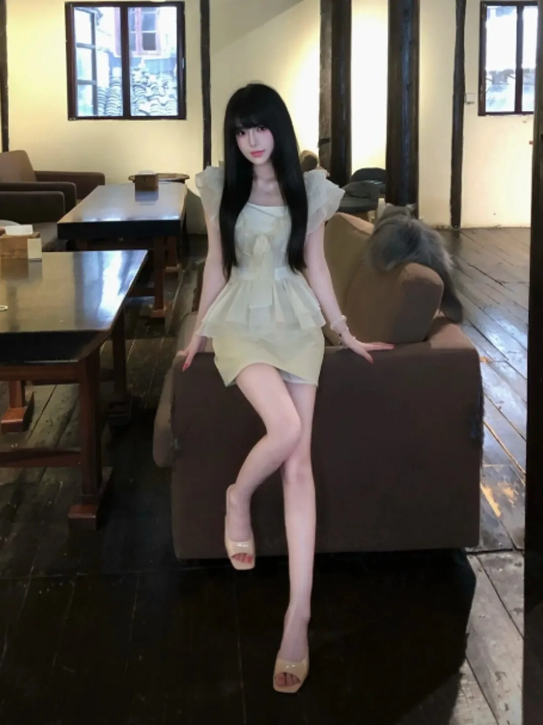 

Elegant Three-Piece Set Summer 2026 Unique Top Strap Halter Skirt Outfit Comfortable High Waist Short Skirt V-Neck Sleeveless