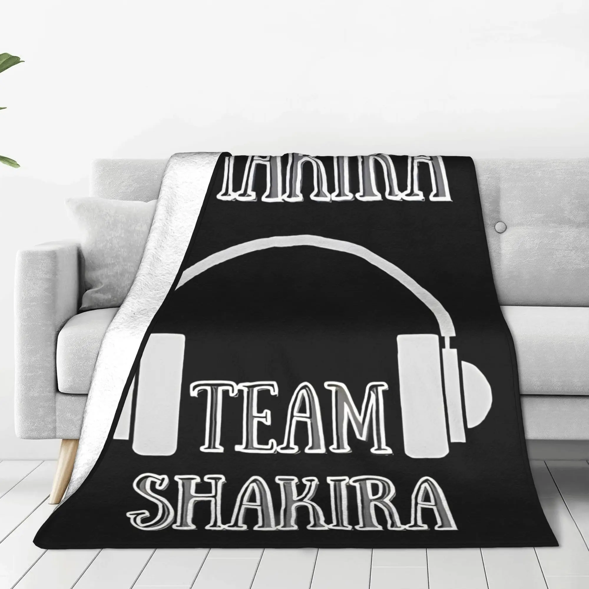 Singer Shakira  Flannel Throw Blankets Las Mujeres Ya No Lloran Blankets for Bedding Office Warm Bed Rug