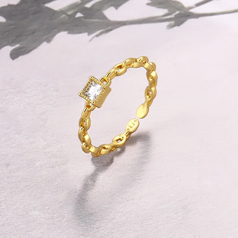 Adjustable Dainty Chain Ring for Women Korean Fashion Crystal Gold Color Opening Slim Finger Rings Jewelry  KAR354