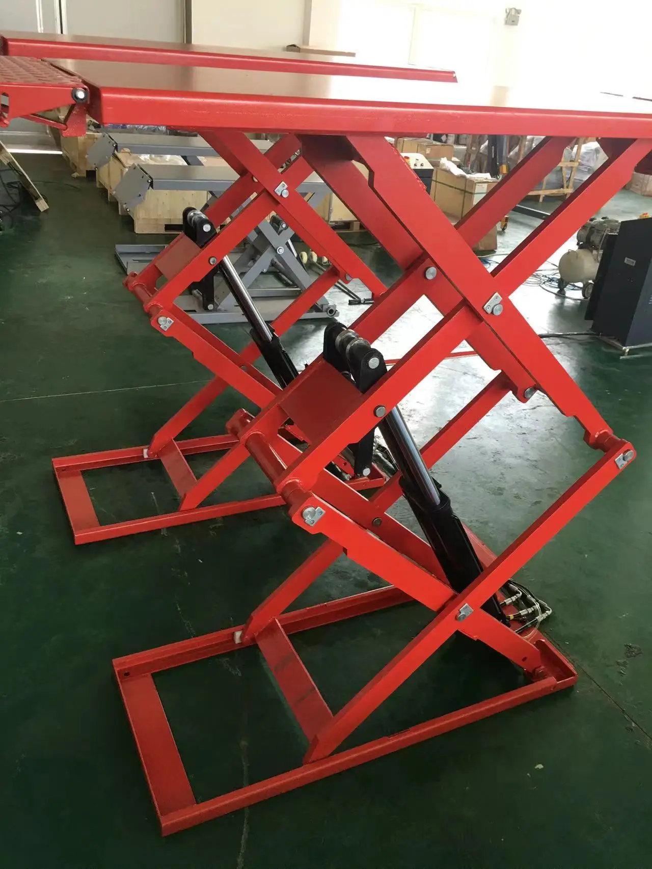 Factory Hot Selling Scissor Car Lift with CE Ultra-thin Above with Certificate Ground Scissor Car Lift Hoist