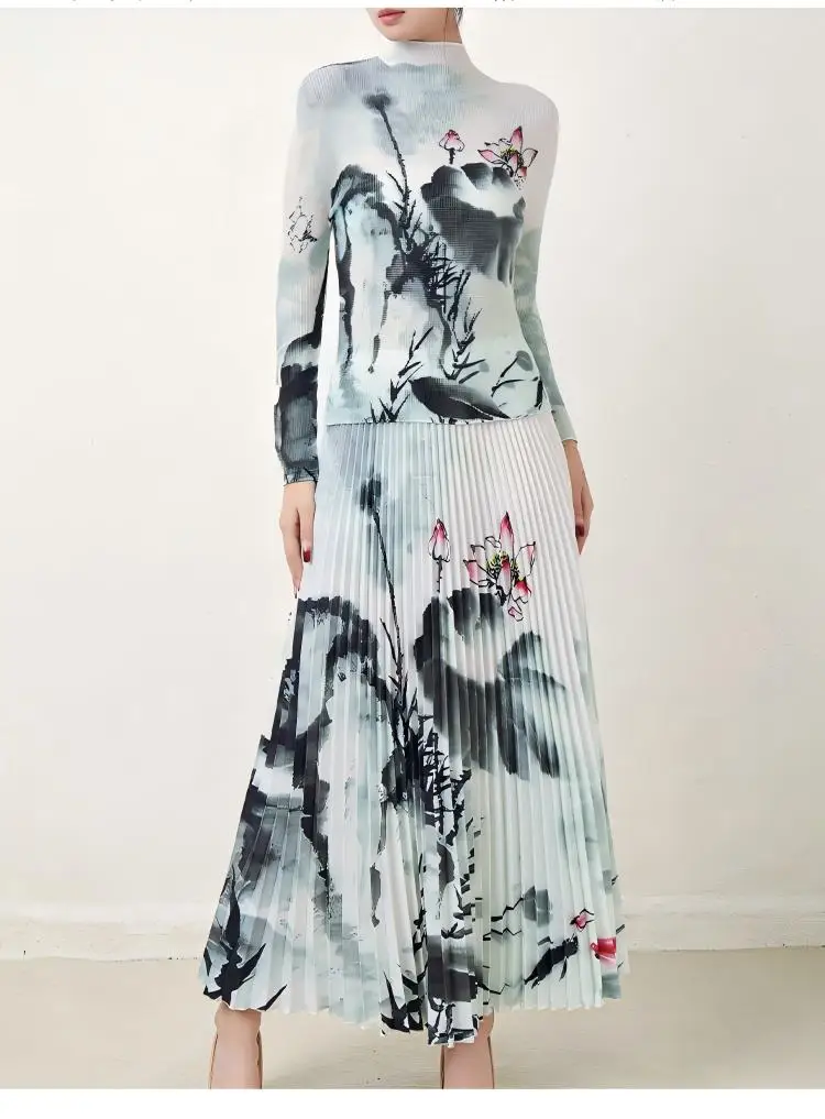 Women's Two-Piece Set (Spring/Autumn): Vintage Ink-Wash Print Long-Sleeve Top & Pleated Skirt – Stylish Outfit